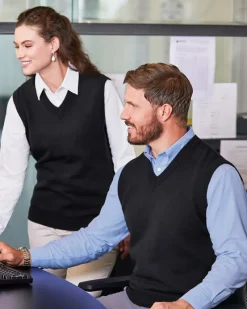 M415 - Men's Pilbloc V-Neck Sweater Vest<Harriton Discount