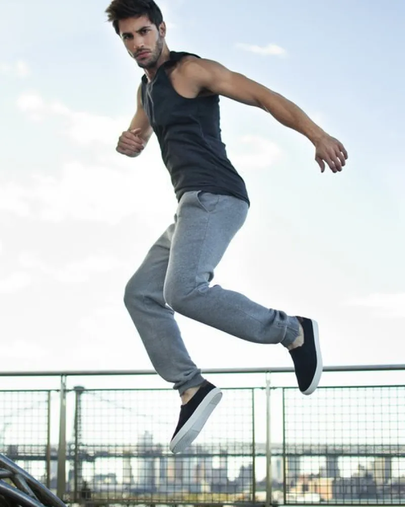 102C - Unisex Triblend Tank<Threadfast Fashion